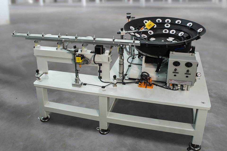 Phễu rung cấp phôi tự động (Bowl Feeder)